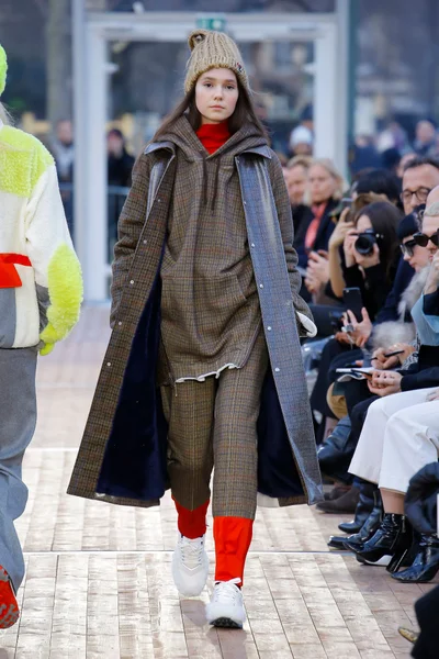Look 21